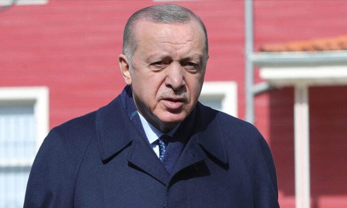 Cumhurbaşkanı Erdoğan: Biz darbenin her türlüsüne karşıyız