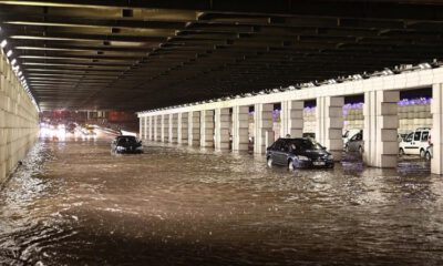 İzmir sel hayatı felç etti