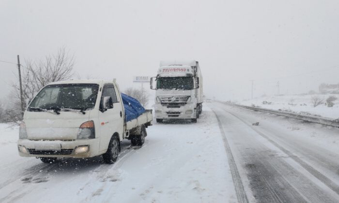 Bursa-Yalova kara yolu ağır taşıtların geçişine kapatıldı