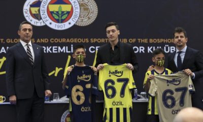 Mesut Özil’in imzaladığı 3 forma 36 bin 50 avroya satıldı