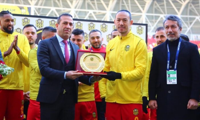 Yeni Malatyasporlu Umut Bulut, Süper Lig’de 504. maçına çıkarak tarihe geçti