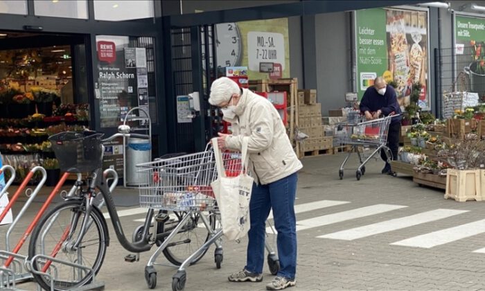 Dünya geneli Kovid-19 kaynaklı ölümler 3 haftadır düşüyor