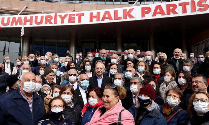 CHP lideri Kılıçdaroğlu, emeklilerle buluştu