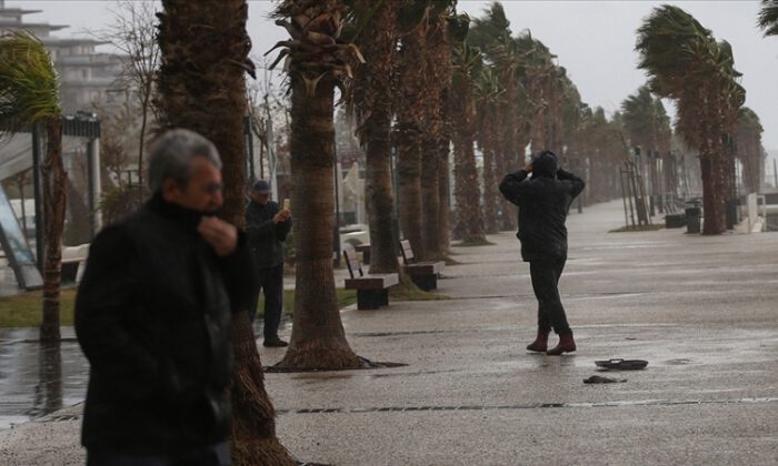 Meteorolojiden 14 il için fırtına uyarısı