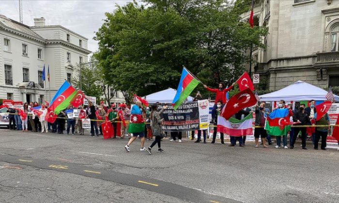 ABD’de yaşayan Türkler’den Biden’ın 1915 olaylarıyla ilgili açıklamasına protesto