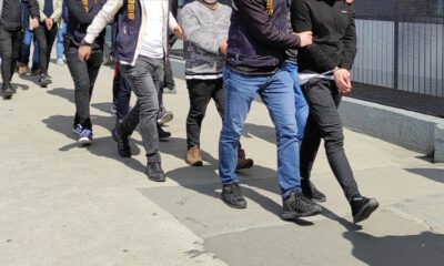 İzmir’de FETÖ operasyonu: 97 gözaltı