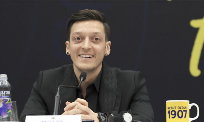 Mesut Özil’in Türk Kızılaya yaptığı bağış, 128 bin insana ulaştırılacak