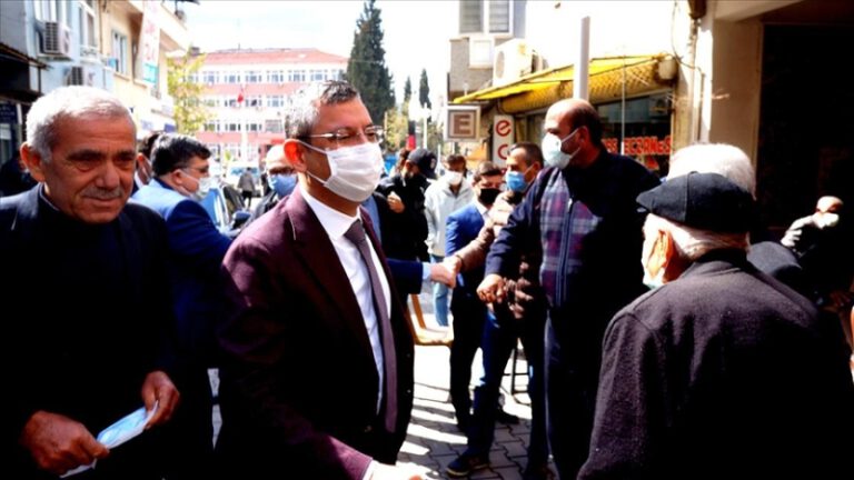 CHP Grup Başkanvekili Özel: Çiftçilerimizin yanındayız