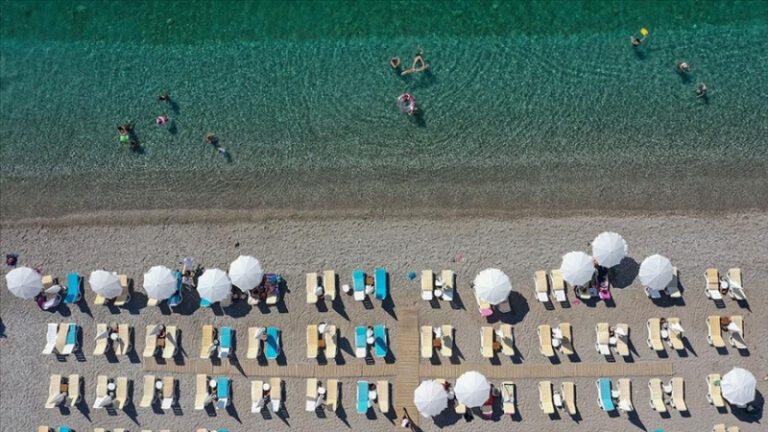 Türkiye’nin turizm geliri yılın ilk çeyreğinde yüzde 40 azaldı
