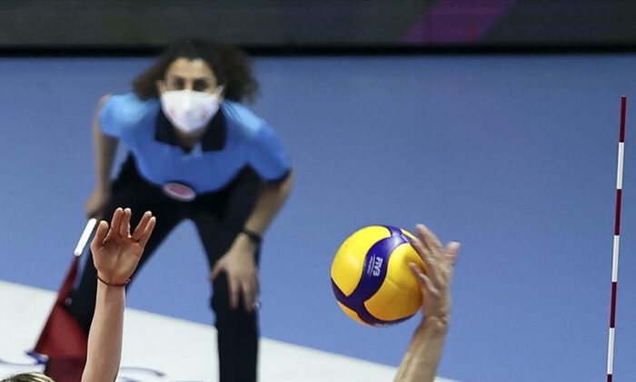 Fenerbahçe Opet, Kovid-19 nedeniyle VakıfBank maçına çıkmayacak