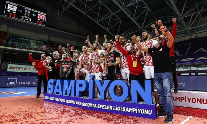 Voleybolda AXA Sigorta Efeler Ligi’nde şampiyon Ziraat Bankkart oldu