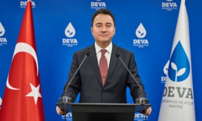 Ali Babacan’dan öğrencilere destek