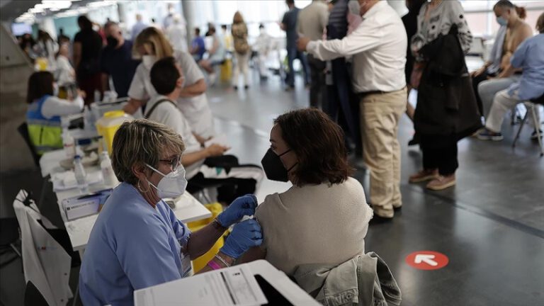 Dünya geneli 1 milyar 670 milyon doz aşı yapıldı