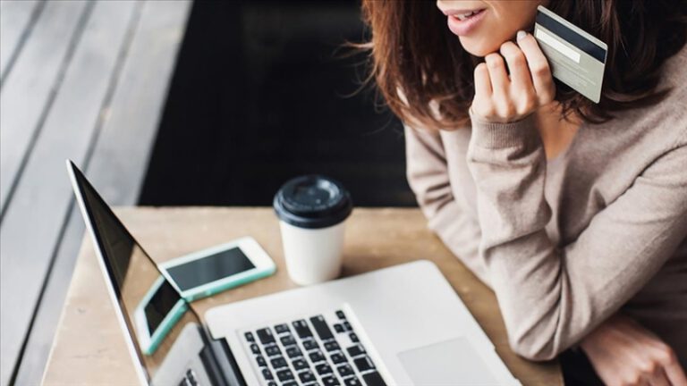E-ticaret müşterisi en çok ‘moda’ alışverişi yaptı