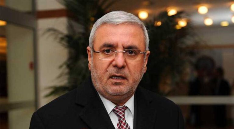 Mehmet Metiner’den satır arası ‘göçmen’ itirafı