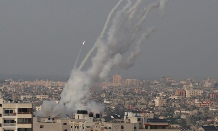 Gazze Şeridi’nden Kudüs’e roket…