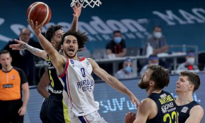 Anadolu Efes ile Fenerbahçe Beko play-off final serisinde 3. maç yarın