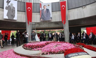 Süleyman Demirel mezarı başında anıldı