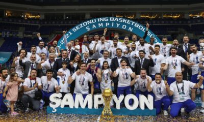 Anadolu Efes, 2020-2021 sezonunun şampiyonu