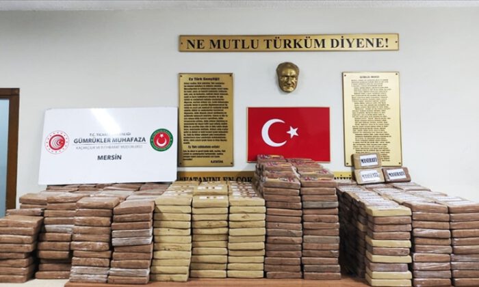 Mersin Limanı’nda 1 ton kokain ele geçirildi