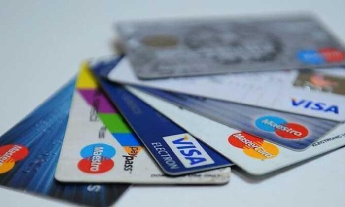 Kredi kartı başvuruları ilk altı ayda %100 arttı