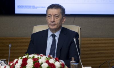 Bakanı Selçuk, okulların açılış tarihini duyurdu