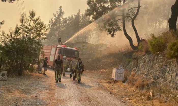 Yangında su temini ve iletişim için daha güçlü koordinasyon