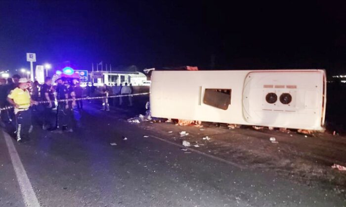 Manisa’da feci kaza: 4 ölü, 6 yaralı