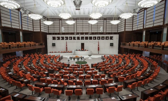 Meclis, yeni yasama yılına hazırlanıyor
