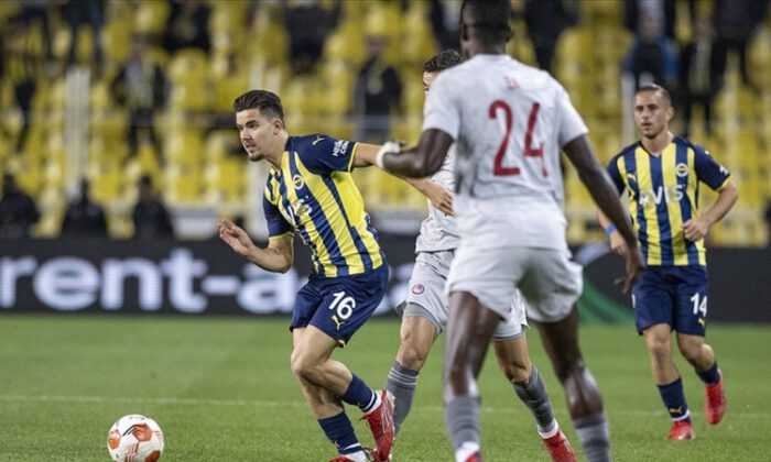 Fenerbahçe, UEFA Avrupa Ligi’nde farklı kaybetti
