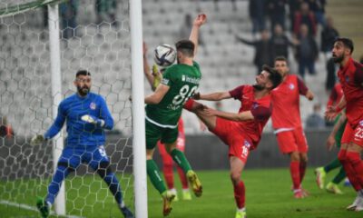 Bursaspor 3 puanı 2 golle aldı