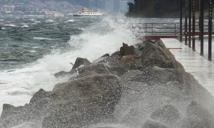 Marmara ve Ege’de kuvvetli rüzgar uyarısı