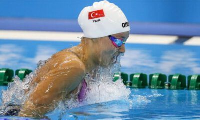 Milli yüzücü Viktoria Zeynep Güneş’ten tarihi başarı