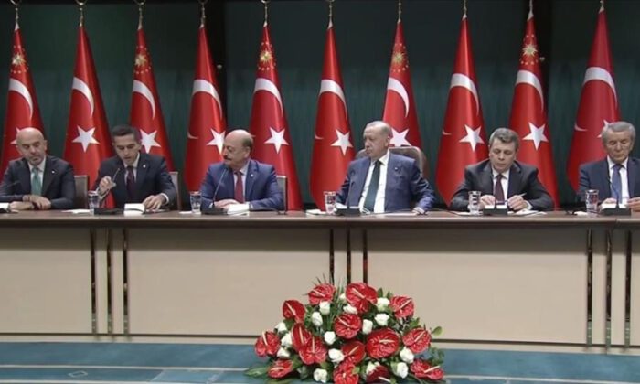 Erdoğan, 2022 yılı asgari ücretini açıkladı