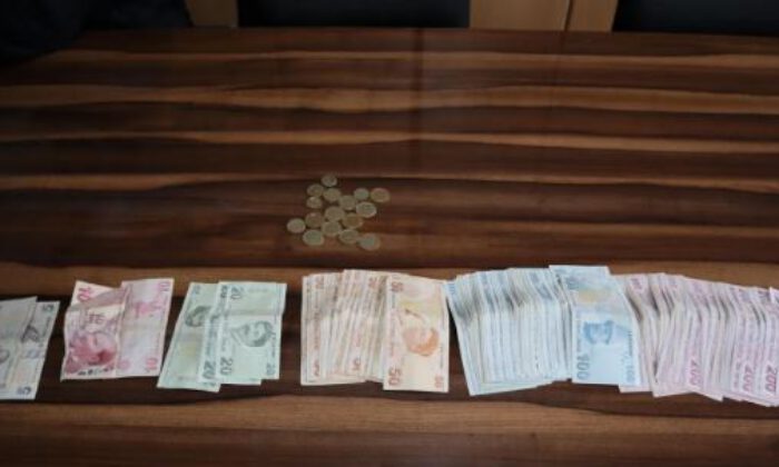 Dilencinin üzerinden 11 bin 810 lira çıktı!