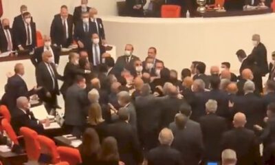 Meclis’te kürsüden gösterilen fotoğraf kavga çıkardı