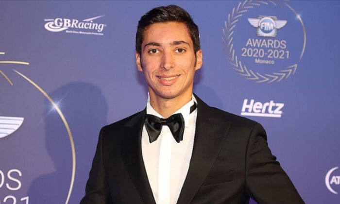 Dünya şampiyonu Razgatlıoğlu, ödülünü aldı