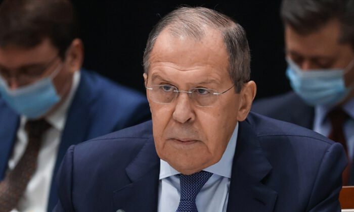 Lavrov: Ukrayna ile savaş istemiyoruz