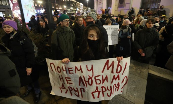Rusya’da ‘savaşa hayır’ gösterileri yapılıyor