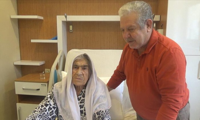 Bursa’da 103 yaşındaki kadın koronavirüsü yendi