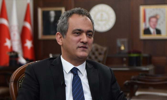 Bakan Özer: Yüz yüze eğitime devam edeceğiz