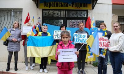 Antalya’da yaşayan Rus ve Ukraynalılardan barış çağrısı