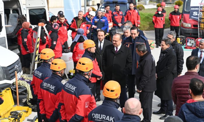 BURAK’tan öğrencilerle birlikte deprem tatbikatı