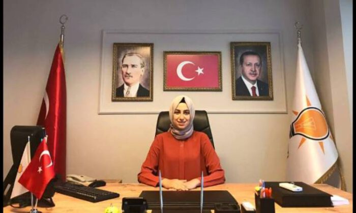 AKP İBB Meclis Üyesi Amine Cansu Kaba istifa etti