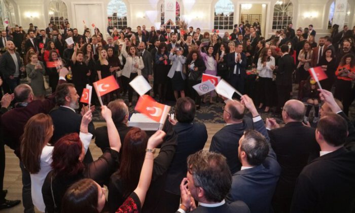 Bursa Barosu 5 Nisan Avukatlar Günü’nü erken kutladı