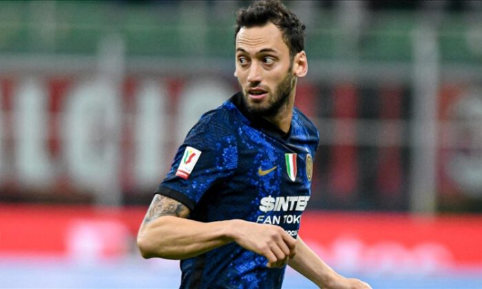 Inter, Juventus’u milli futbolcu Hakan Çalhanoğlu’nun golüyle yıktı