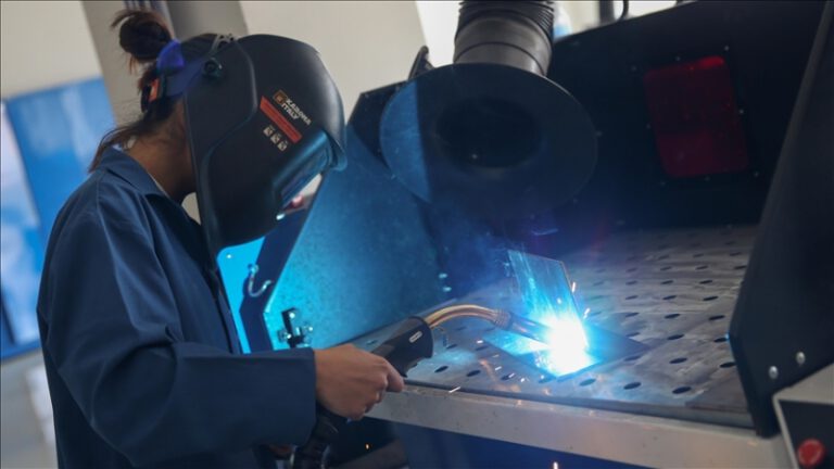 Devamsızlıktan kalan öğrenciye mesleki eğitim merkezlerine geçiş hakkı