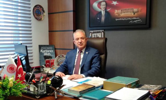 CHP’li Yüksel Özkan’dan Bakan Koca’ya ‘maymun  çiçeği’ sorusu