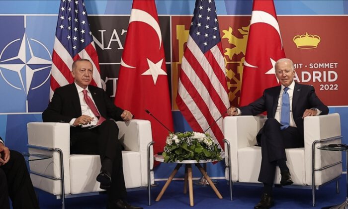 Erdoğan, ABD Başkanı Biden ile görüştü