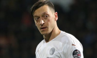 Mesut Özil: Kariyerimi Fenerbahçe’de noktalayacağım